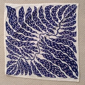 🎁LUSH 100% Organic Cotton Knot Wrap